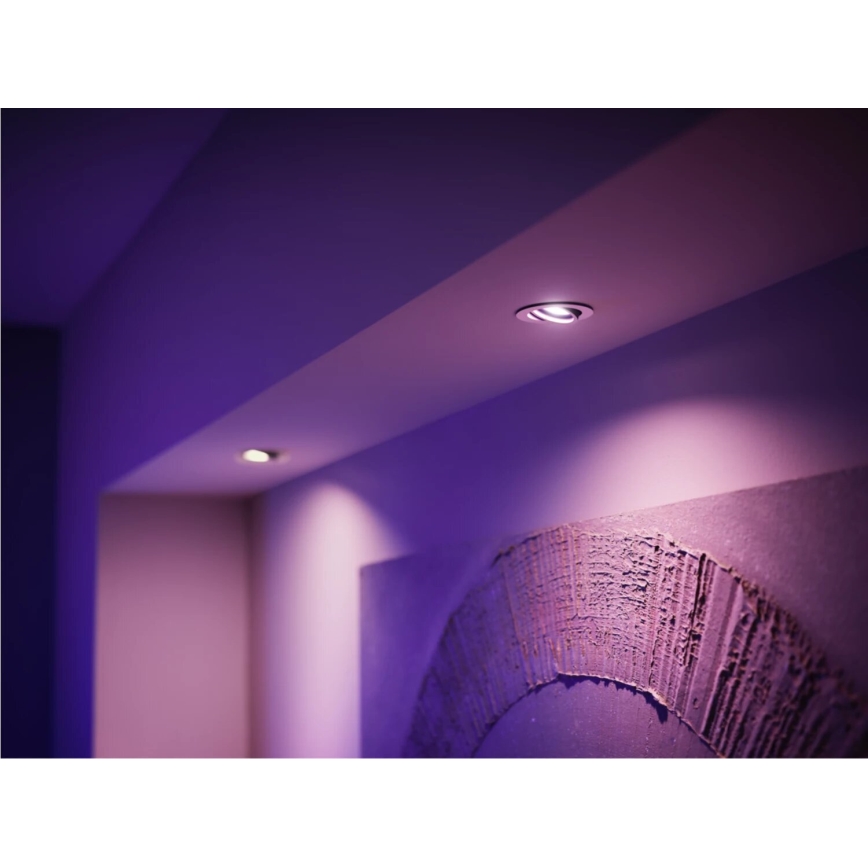 Basis-Set Philips Hue WHITE AND COLOR AMBIANCE 3xGU10/4,2W/230V 2000-6500K + Verbindungsgerät