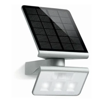 STEINEL 671013 - Solar-LED-Reflektor mit Sensor XSolar LS 1,2W / LED Silber