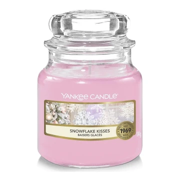 Yankee Candle - Duftkerze SNOWFLAKE KISSES klein 104g 20-30 Stunden